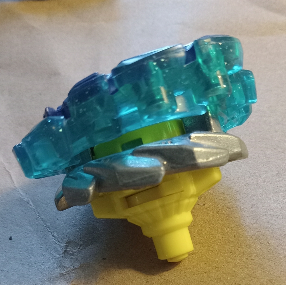Beyblade Burst Riptide - Picture 2 of 2